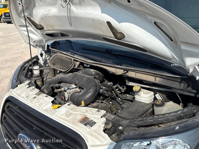 image for item EU2238 2019 Ford Transit 150 van