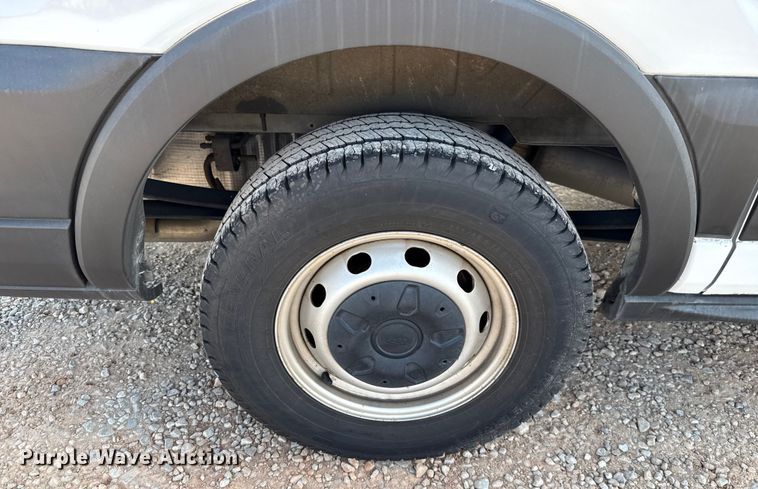 image for item EU2238 2019 Ford Transit 150 van