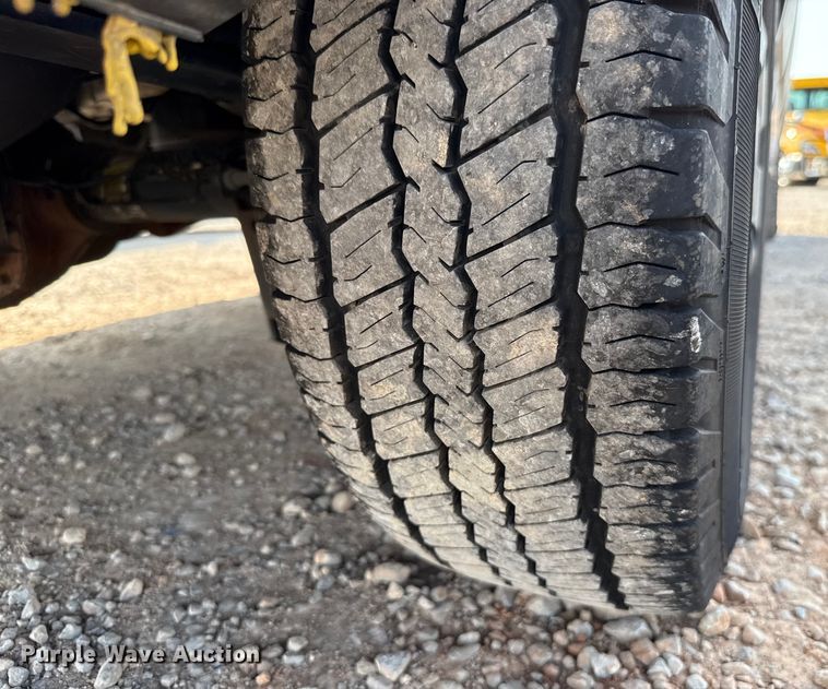 image for item EU2238 2019 Ford Transit 150 van