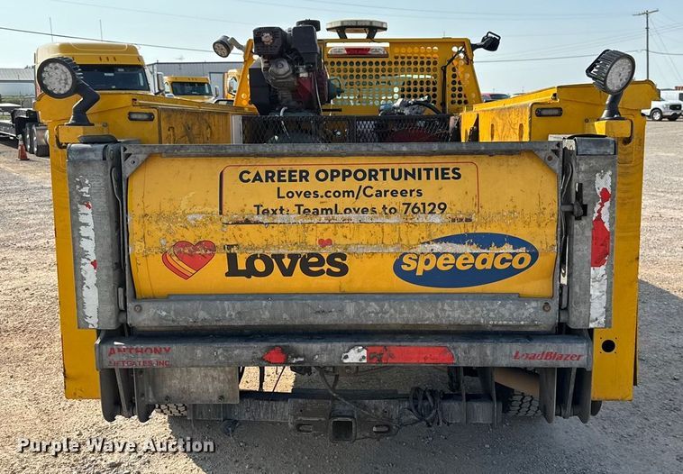 image for item EU2239 2018 Ford F350 Super Duty utility bed pickup truck