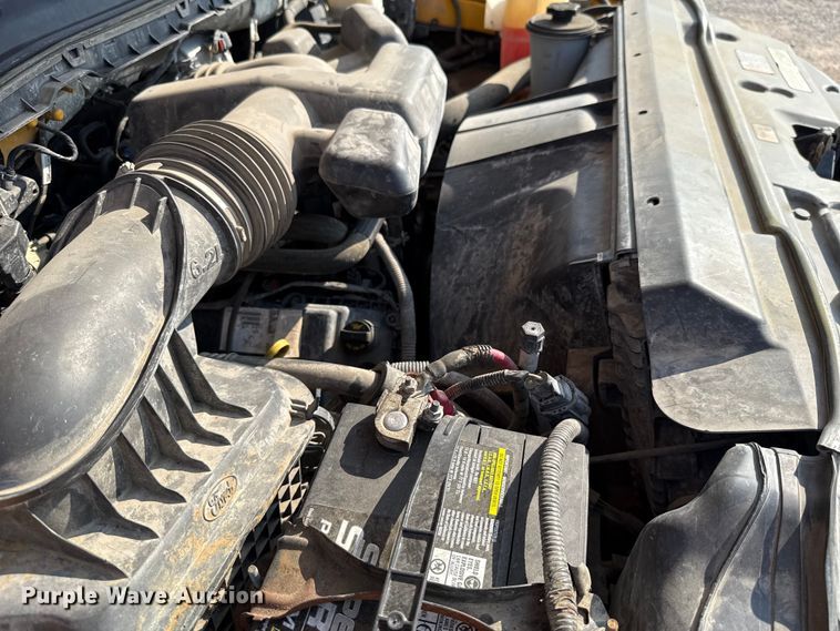 image for item EU2239 2018 Ford F350 Super Duty utility bed pickup truck