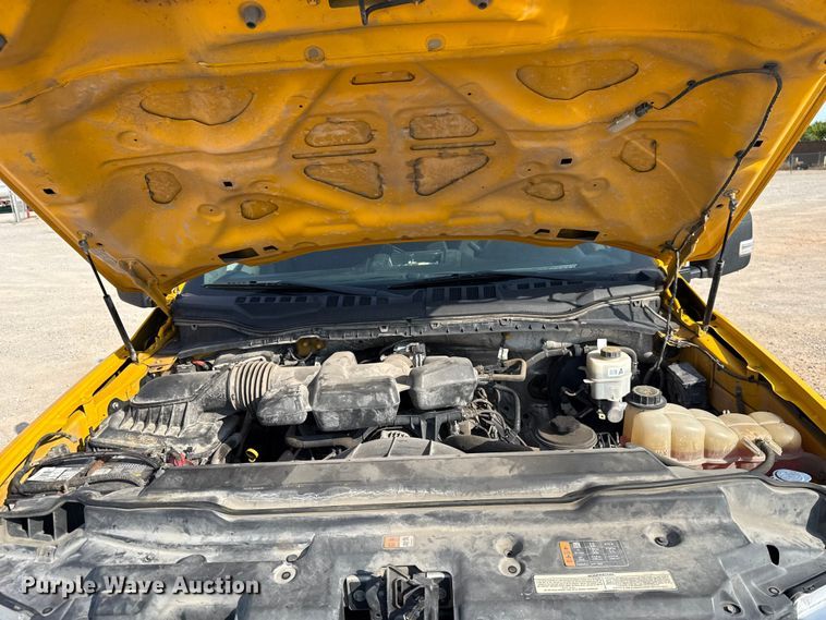 image for item EU2239 2018 Ford F350 Super Duty utility bed pickup truck