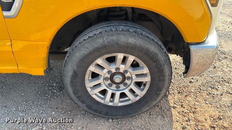 image for item EU2239 2018 Ford F350 Super Duty utility bed pickup truck