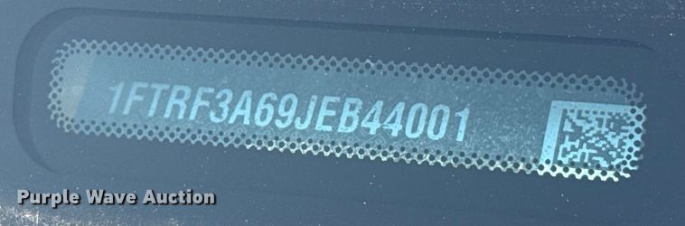 image for item EU2239 2018 Ford F350 Super Duty utility bed pickup truck