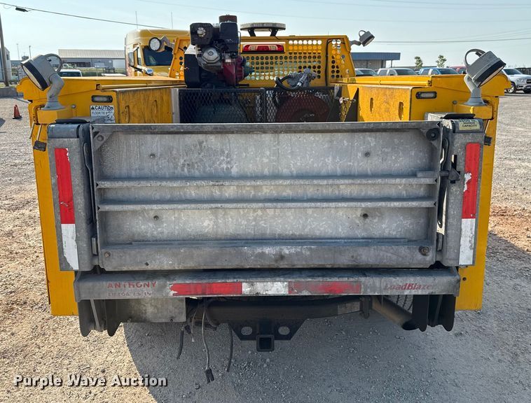 image for item EU2241 2018 Chevrolet Silverado 3500HD utility bed pickup truck