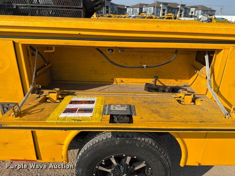 image for item EU2241 2018 Chevrolet Silverado 3500HD utility bed pickup truck