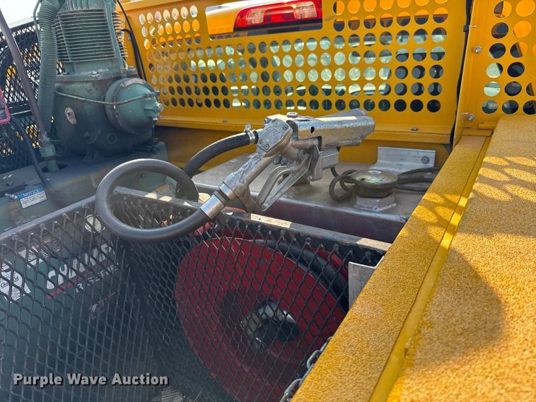 image for item EU2241 2018 Chevrolet Silverado 3500HD utility bed pickup truck