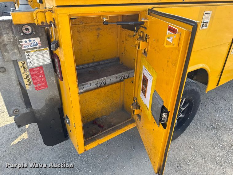 image for item EU2241 2018 Chevrolet Silverado 3500HD utility bed pickup truck