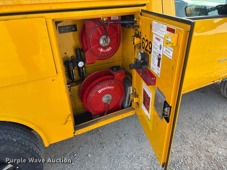 image for item EU2241 2018 Chevrolet Silverado 3500HD utility bed pickup truck