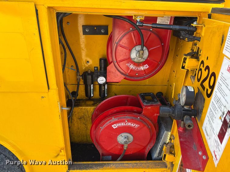 image for item EU2241 2018 Chevrolet Silverado 3500HD utility bed pickup truck