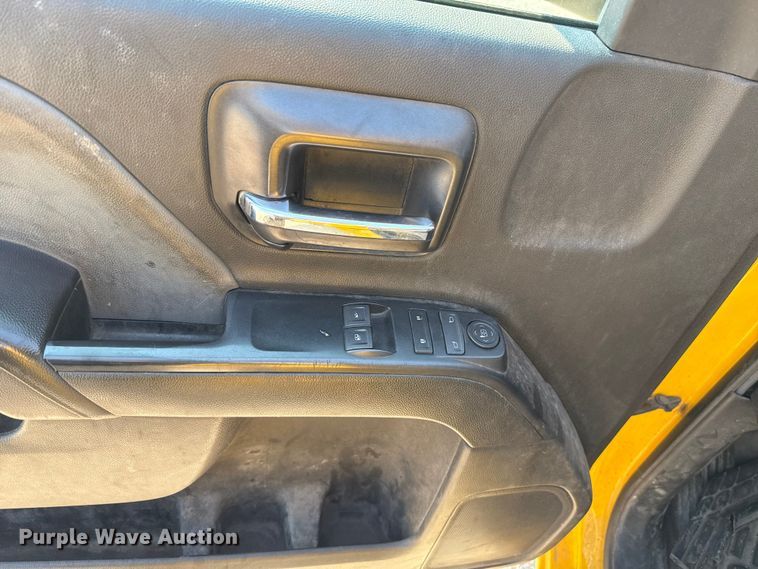 image for item EU2241 2018 Chevrolet Silverado 3500HD utility bed pickup truck