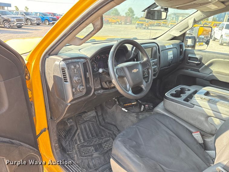 image for item EU2241 2018 Chevrolet Silverado 3500HD utility bed pickup truck