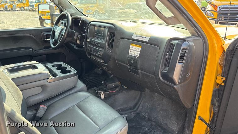 image for item EU2241 2018 Chevrolet Silverado 3500HD utility bed pickup truck