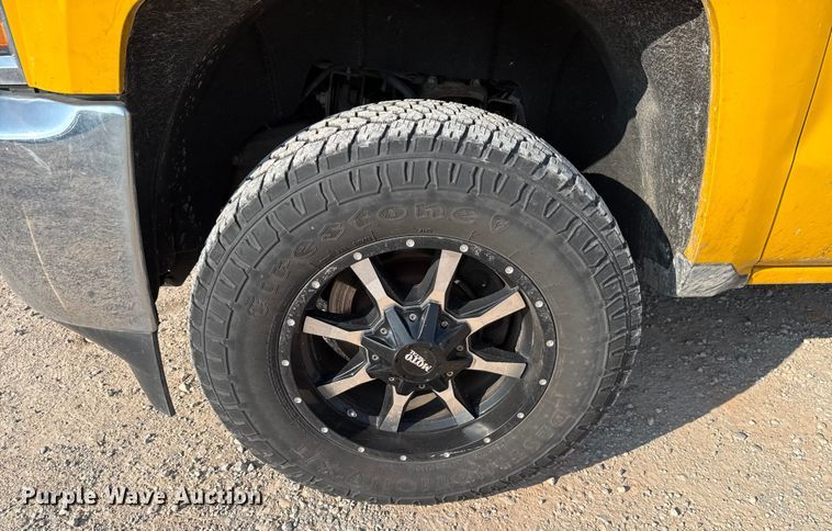 image for item EU2241 2018 Chevrolet Silverado 3500HD utility bed pickup truck