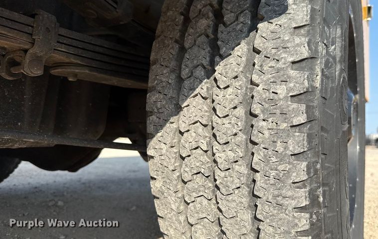 image for item EU2241 2018 Chevrolet Silverado 3500HD utility bed pickup truck