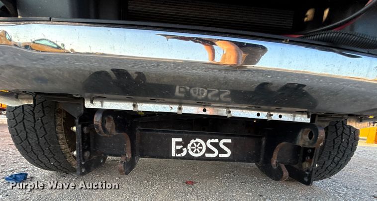 image for item EU2242 2022 Ford F350 Super Duty utility bed pickup truck