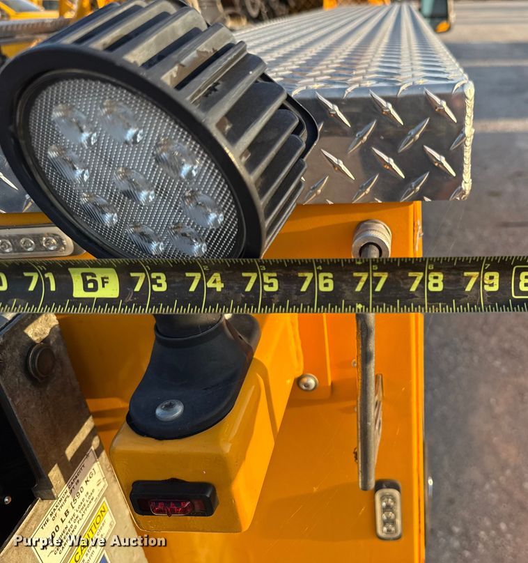 image for item EU2242 2022 Ford F350 Super Duty utility bed pickup truck