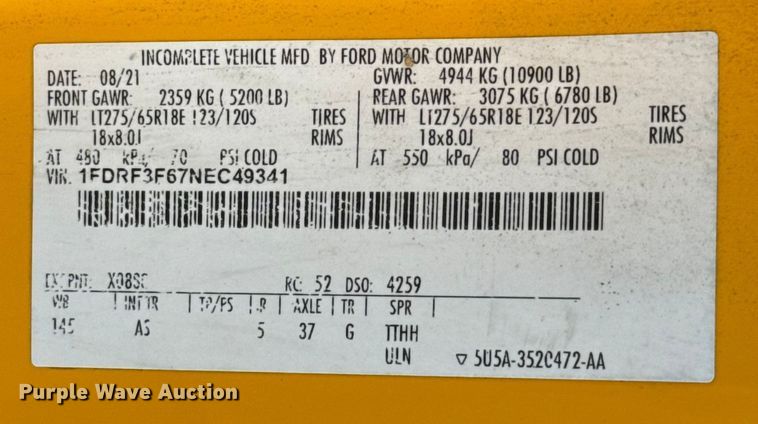 image for item EU2242 2022 Ford F350 Super Duty utility bed pickup truck