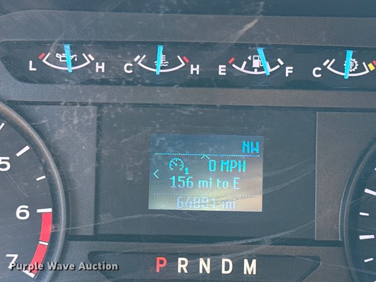 image for item EU2243 2022 Ford F350 Super Duty utility bed pickup truck