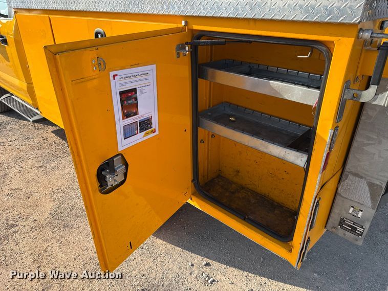 image for item EU2244 2022 Ford F350 Super Duty utility bed pickup truck