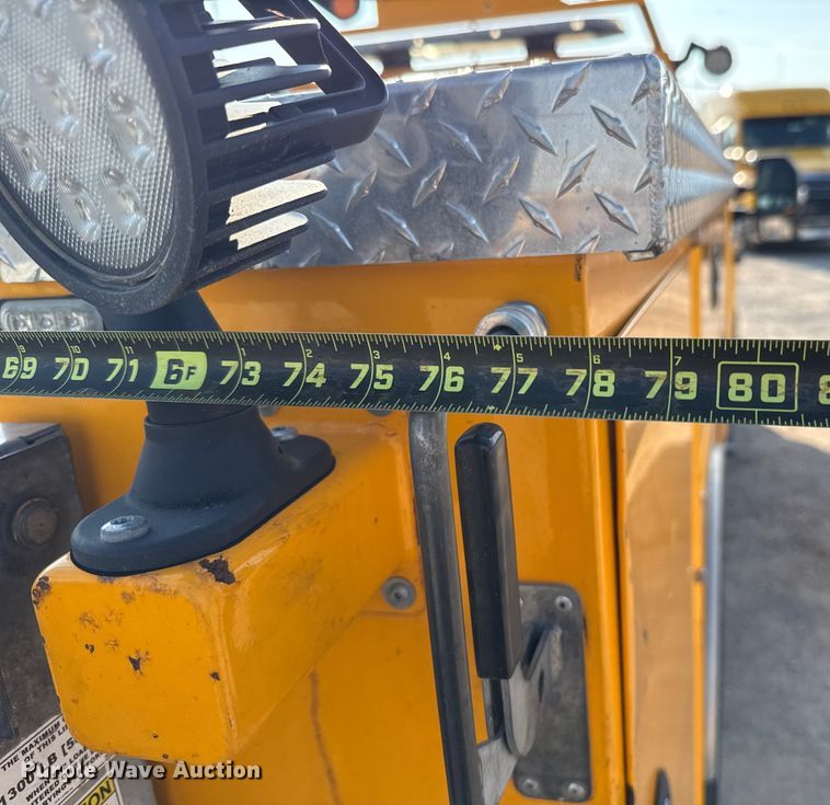 image for item EU2244 2022 Ford F350 Super Duty utility bed pickup truck