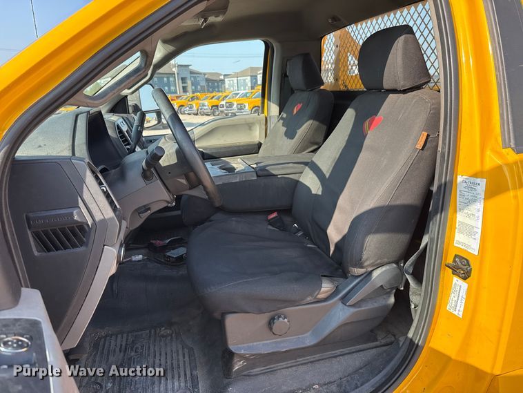 image for item EU2244 2022 Ford F350 Super Duty utility bed pickup truck