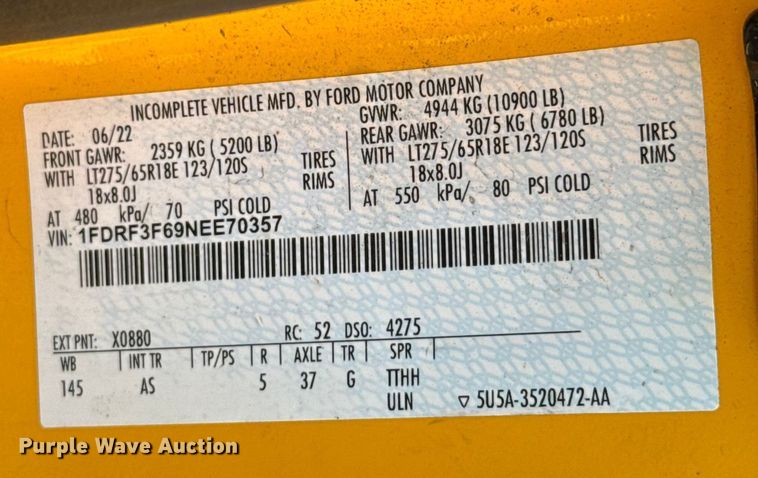 image for item EU2244 2022 Ford F350 Super Duty utility bed pickup truck