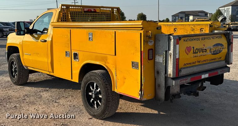 image for item EU2247 2018 Chevrolet Silverado 3500HD utility bed pickup truck