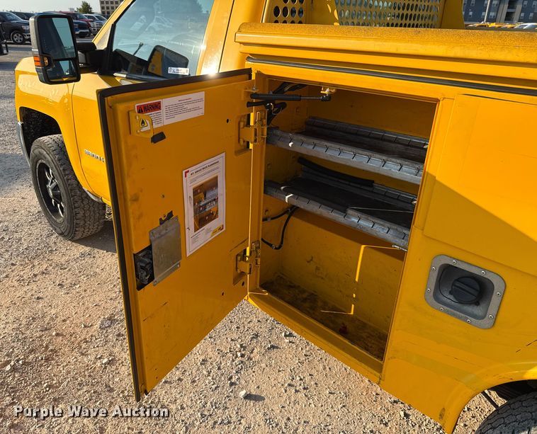 image for item EU2247 2018 Chevrolet Silverado 3500HD utility bed pickup truck