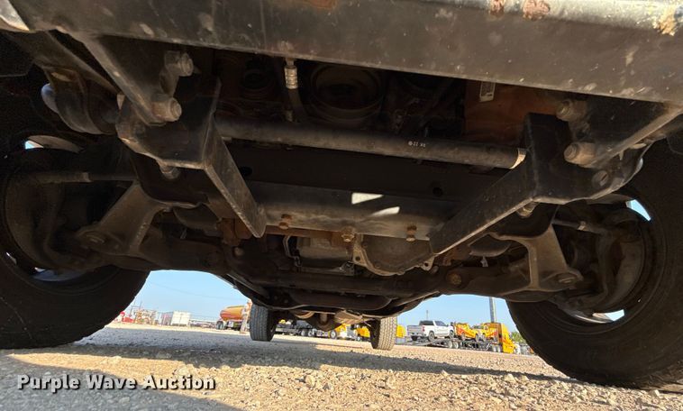 image for item EU2247 2018 Chevrolet Silverado 3500HD utility bed pickup truck