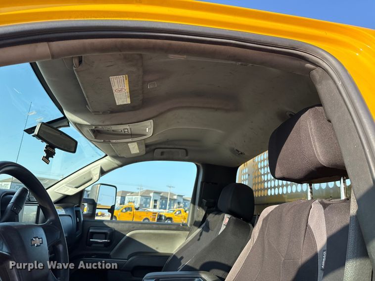 image for item EU2247 2018 Chevrolet Silverado 3500HD utility bed pickup truck