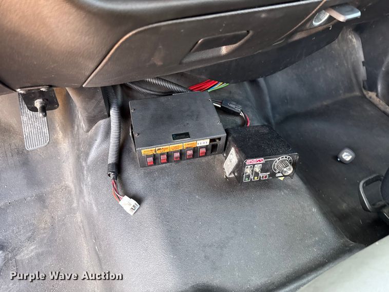 image for item EU2247 2018 Chevrolet Silverado 3500HD utility bed pickup truck