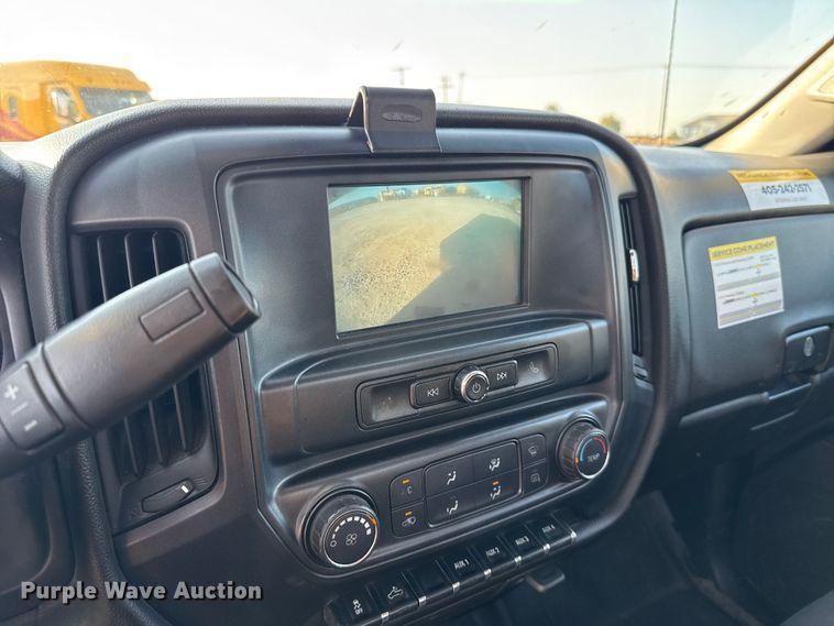 image for item EU2247 2018 Chevrolet Silverado 3500HD utility bed pickup truck