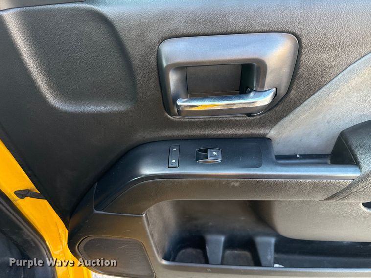 image for item EU2247 2018 Chevrolet Silverado 3500HD utility bed pickup truck