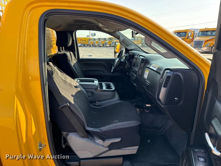 image for item EU2247 2018 Chevrolet Silverado 3500HD utility bed pickup truck
