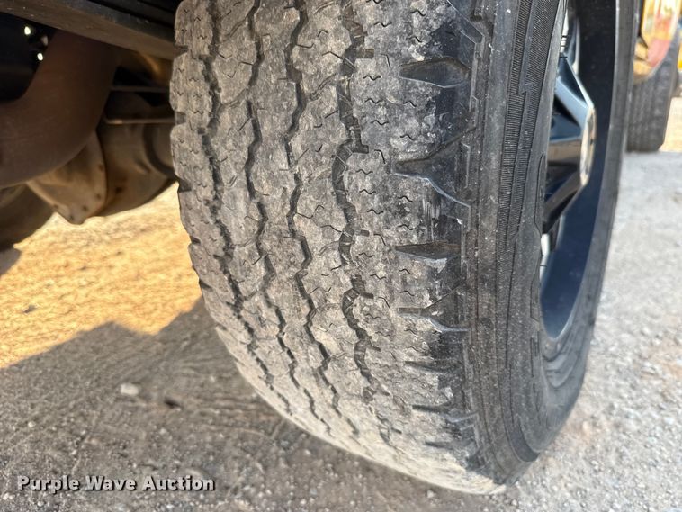 image for item EU2247 2018 Chevrolet Silverado 3500HD utility bed pickup truck