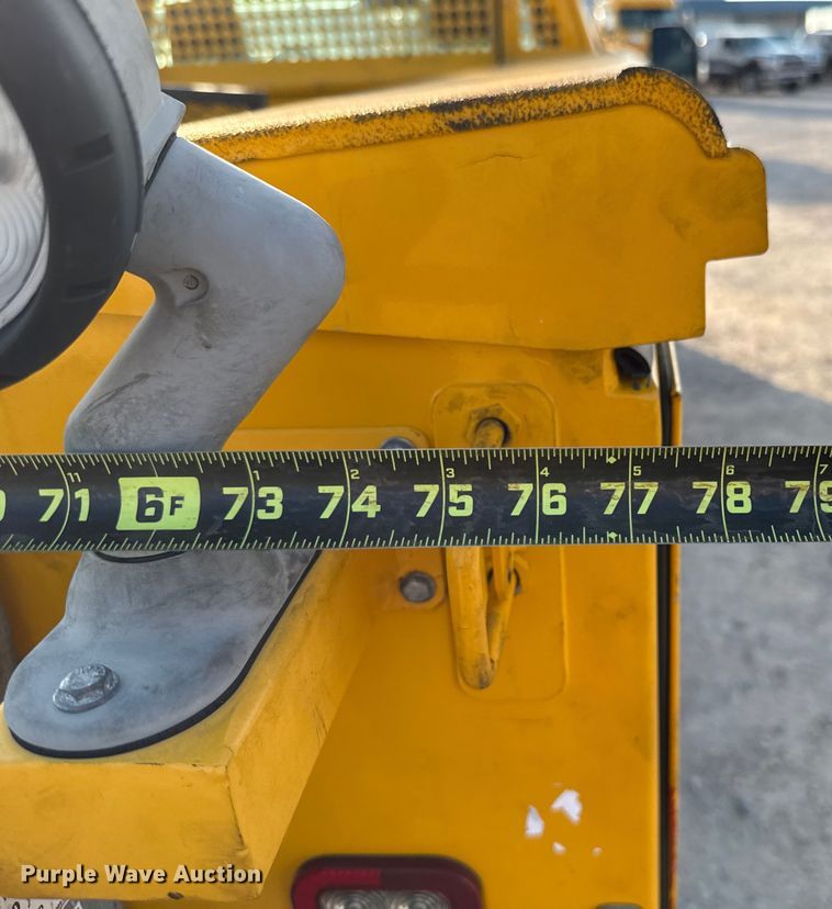 image for item EU2248 2019 Ford F350 Super Duty utility bed pickup truck