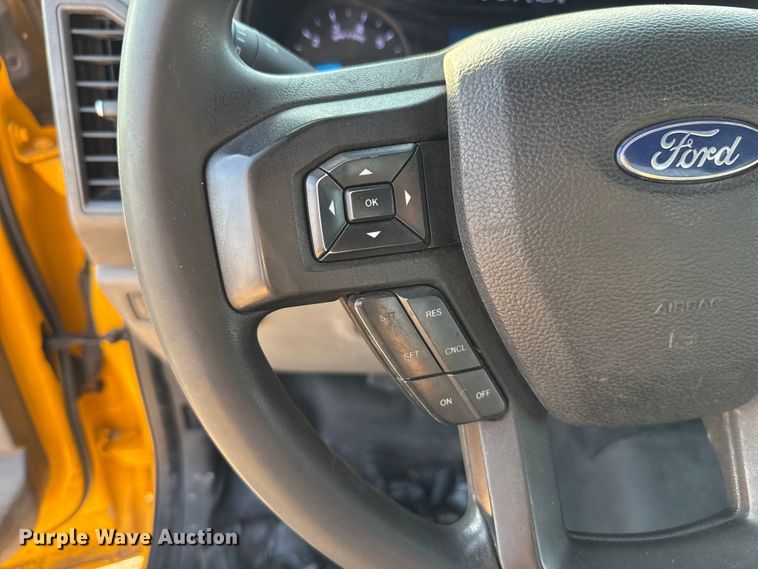 image for item EU2248 2019 Ford F350 Super Duty utility bed pickup truck