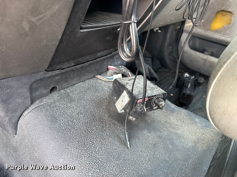 image for item EU2248 2019 Ford F350 Super Duty utility bed pickup truck