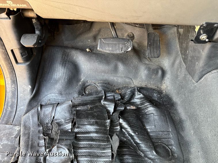 image for item EU2248 2019 Ford F350 Super Duty utility bed pickup truck