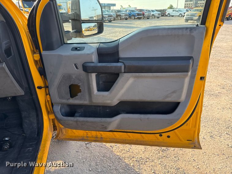 image for item EU2248 2019 Ford F350 Super Duty utility bed pickup truck