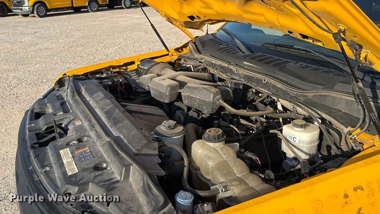 image for item EU2248 2019 Ford F350 Super Duty utility bed pickup truck