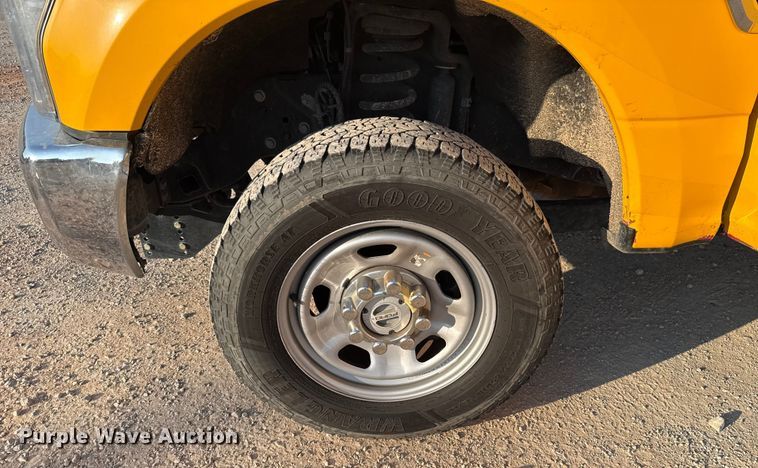 image for item EU2248 2019 Ford F350 Super Duty utility bed pickup truck