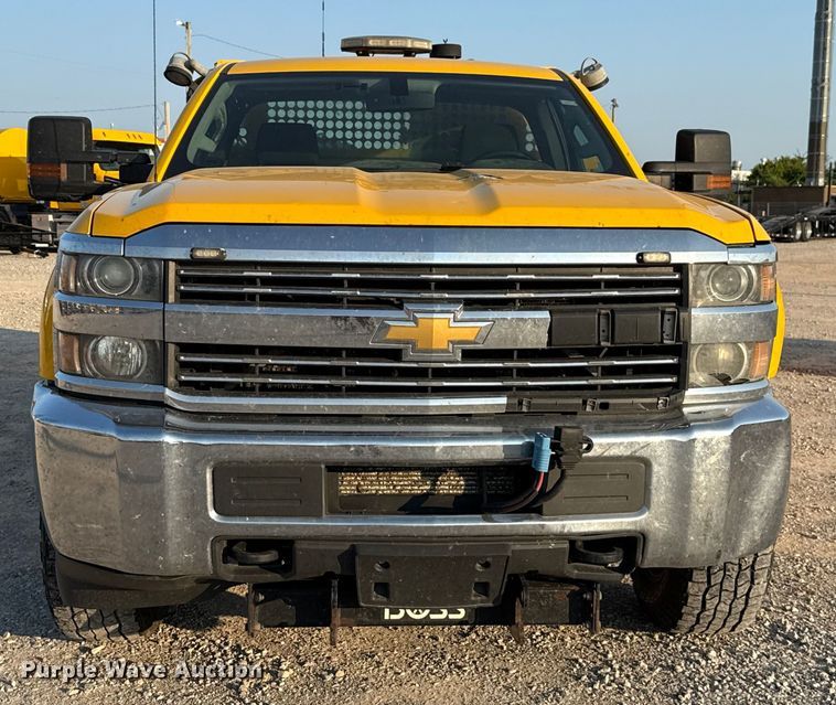 image for item EU2249 2018 Chevrolet Silverado 3500HD utility bed pickup truck
