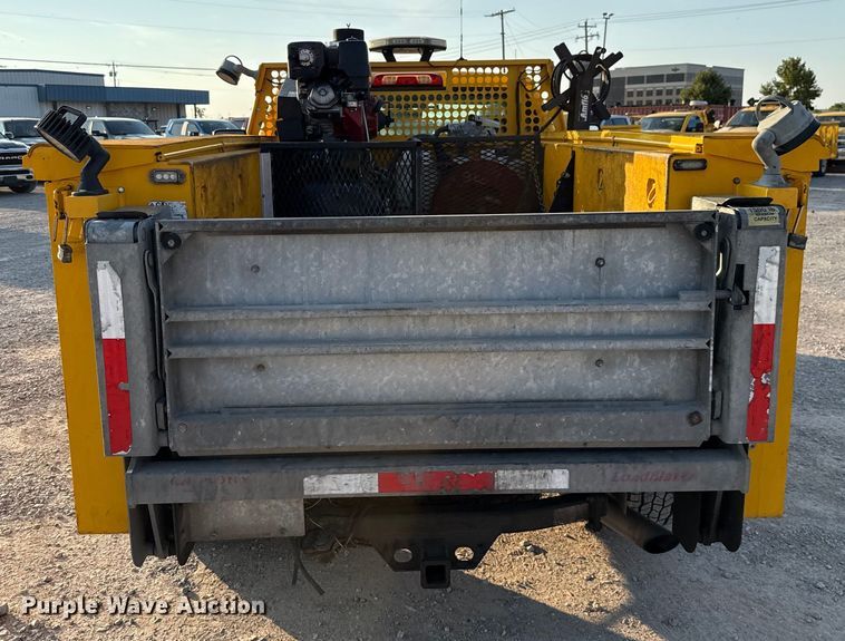 image for item EU2249 2018 Chevrolet Silverado 3500HD utility bed pickup truck