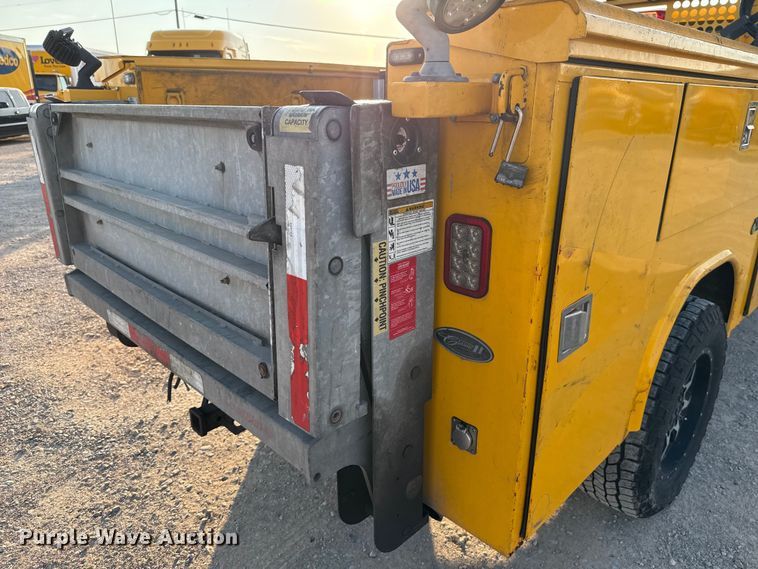 image for item EU2249 2018 Chevrolet Silverado 3500HD utility bed pickup truck