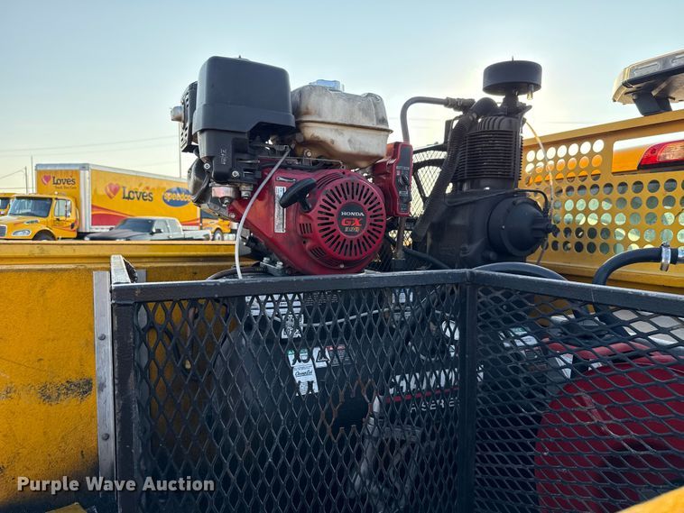 image for item EU2249 2018 Chevrolet Silverado 3500HD utility bed pickup truck