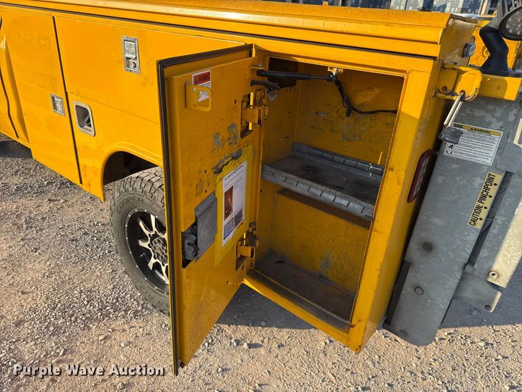 image for item EU2249 2018 Chevrolet Silverado 3500HD utility bed pickup truck