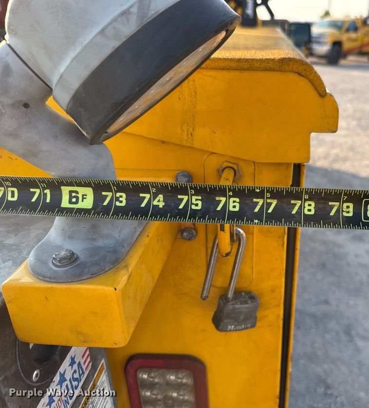 image for item EU2249 2018 Chevrolet Silverado 3500HD utility bed pickup truck