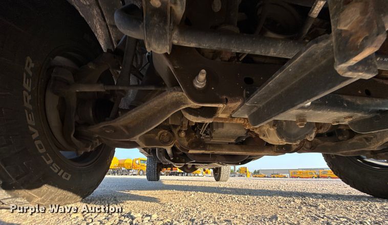 image for item EU2249 2018 Chevrolet Silverado 3500HD utility bed pickup truck